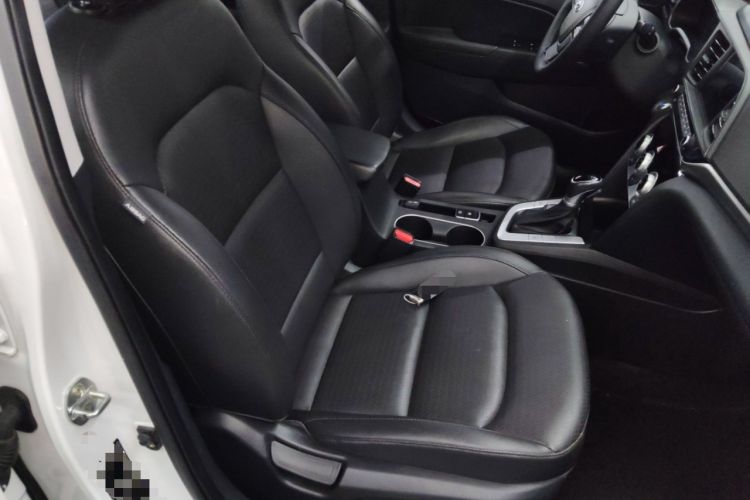 Used Hyundai Elantra (6th Generation / Lingdong) 2020 1.5L CVT Smart & Stylish – Elite Version Right Front Seat