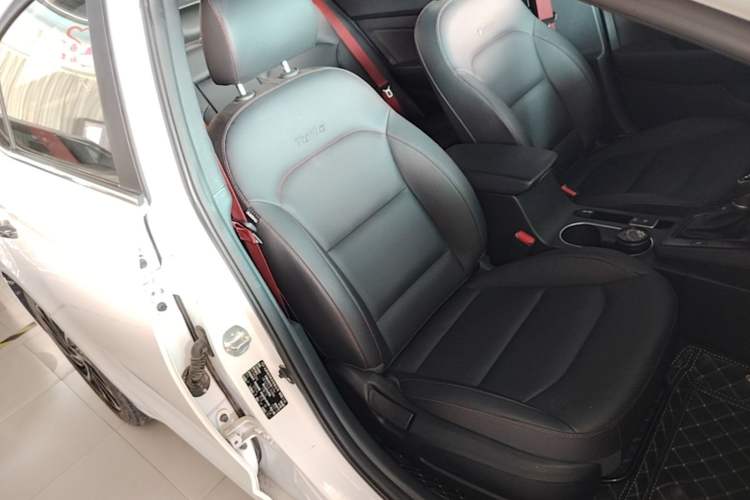 Used Hyundai Elantra (6th Generation / Lingdong) 2020 1.4T Dual-Clutch Xuan Dong · Dynamic Version Right Front Seat