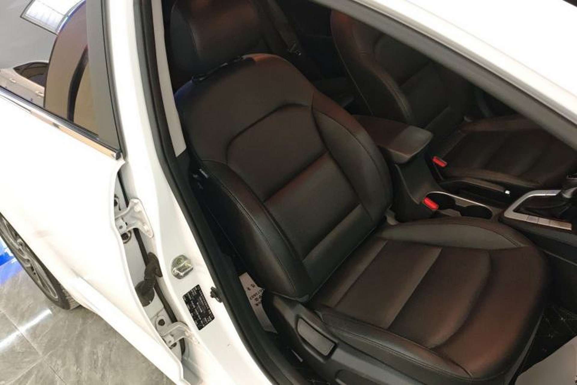 Used Hyundai Elantra (6th Generation / Lingdong) 2020 1.5L CVT Smart & Stylish – Elite Version Right Front Seat
