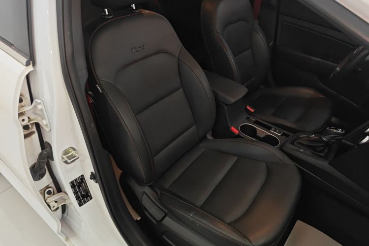 Used Hyundai Elantra (6th Generation / Lingdong) 2020 1.4T Dual-Clutch Xuan Dong · Dynamic Version Right Front Seat
