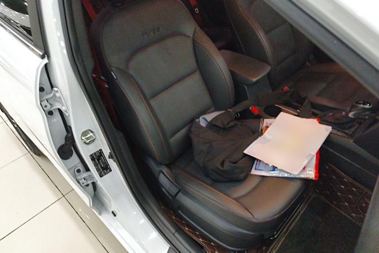 Used Hyundai Elantra (6th Generation / Lingdong) 2020 1.4T Dual-Clutch Xuan Dong · Dynamic Version Right Front Seat
