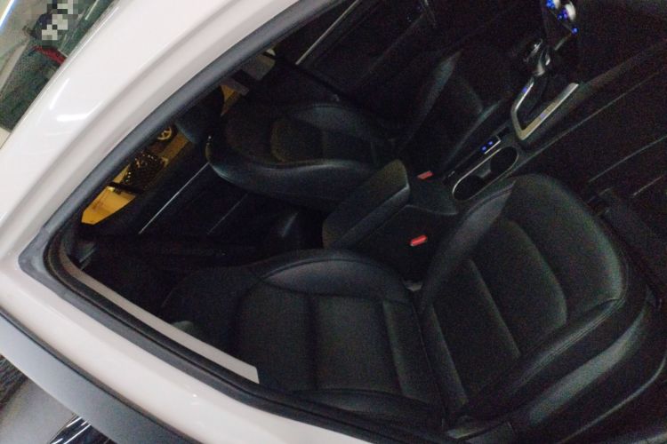 Used Hyundai Elantra (6th Generation / Lingdong) 2020 1.5L CVT Smart & Stylish – Elite Version Right Front Seat