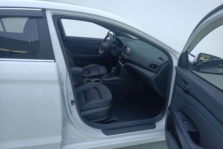 Used Hyundai Elantra (6th Generation / Lingdong) 2020 1.4T Dual-Clutch Xuan Dong · Dynamic Version Right Front Seat
