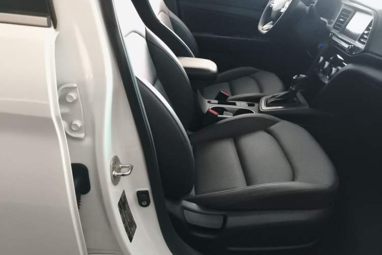 Used Hyundai Elantra (6th Generation / Lingdong) 2020 1.4T Dual-Clutch Xuan Dong · Dynamic Version Right Front Seat