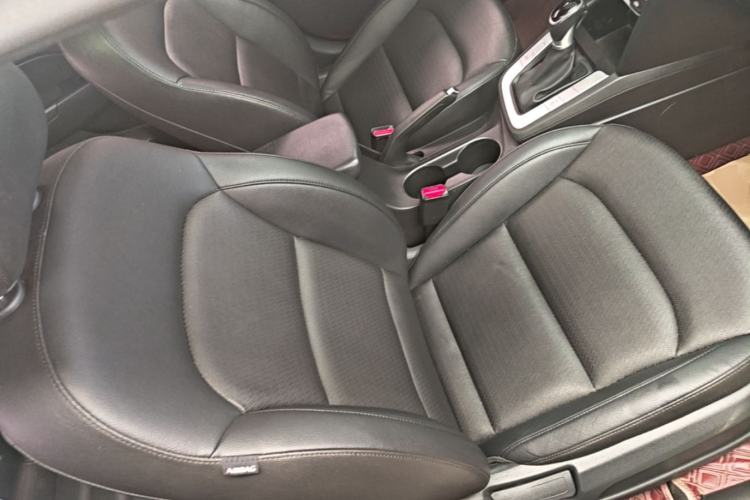Used Hyundai Elantra (6th Generation / Lingdong) 2020 1.5L CVT Smart & Stylish – Elite Version Right Front Seat