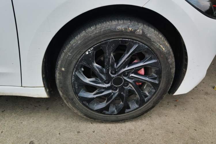 Used Hyundai Elantra (6th Generation / Lingdong) 2020 1.5L CVT Smart & Stylish – Elite Version Right Front Wheel Hub