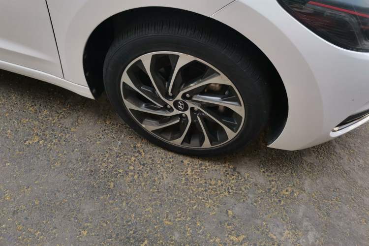 Used Hyundai Elantra (6th Generation / Lingdong) 2020 1.5L CVT Smart & Stylish – Elite Version Right Front Wheel Hub
