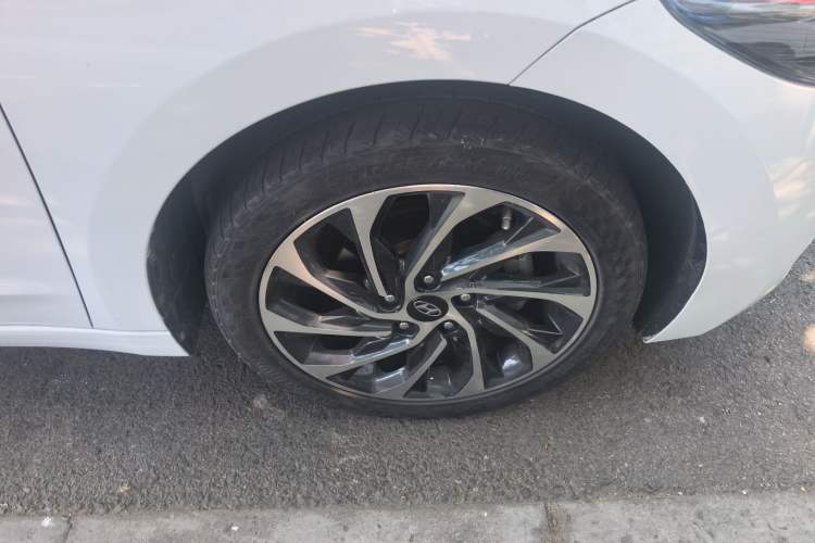 Used Hyundai Elantra (6th Generation / Lingdong) 2020 1.5L CVT Smart & Stylish – Elite Version Right Front Wheel Hub