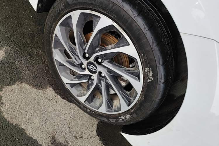 Used Hyundai Elantra (6th Generation / Lingdong) 2020 1.5L CVT Smart & Stylish – Elite Version Right Front Wheel Hub