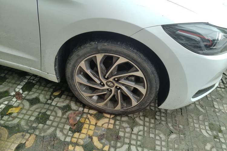 Used Hyundai Elantra (6th Generation / Lingdong) 2020 1.4T Dual-Clutch Xuan Dong · Dynamic Version Right Front Wheel Hub