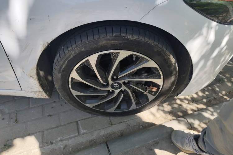 Used Hyundai Elantra (6th Generation / Lingdong) 2020 1.4T Dual-Clutch Xuan Dong · Dynamic Version Right Front Wheel Hub