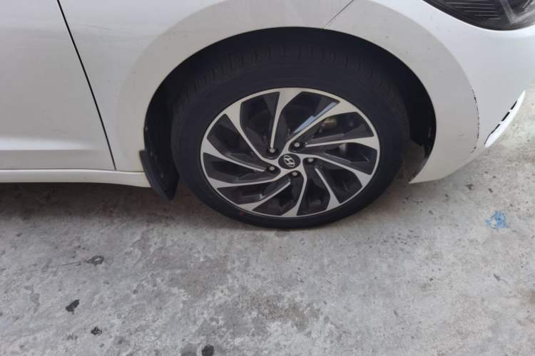 Used Hyundai Elantra (6th Generation / Lingdong) 2020 1.5L CVT Smart & Stylish – Elite Version Right Front Wheel Hub