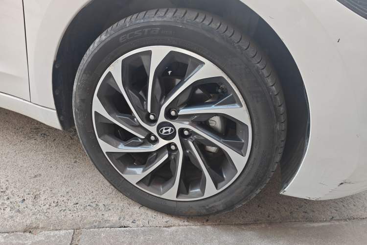 Used Hyundai Elantra (6th Generation / Lingdong) 2020 1.4T Dual-Clutch Xuan Dong · Dynamic Version Right Front Wheel Hub