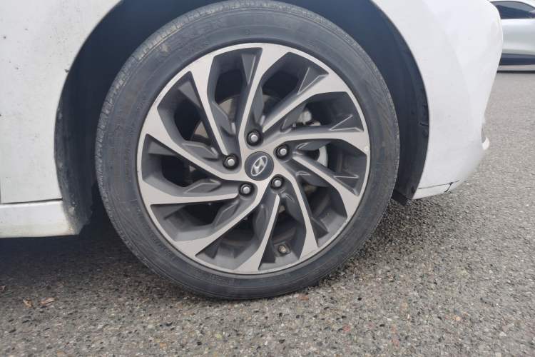 Used Hyundai Elantra (6th Generation / Lingdong) 2020 1.4T Dual-Clutch Xuan Dong · Dynamic Version Right Front Wheel Hub