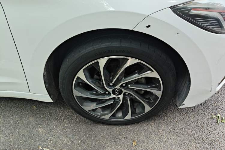 Used Hyundai Elantra (6th Generation / Lingdong) 2020 1.5L CVT Smart & Stylish – Elite Version Right Front Wheel Hub