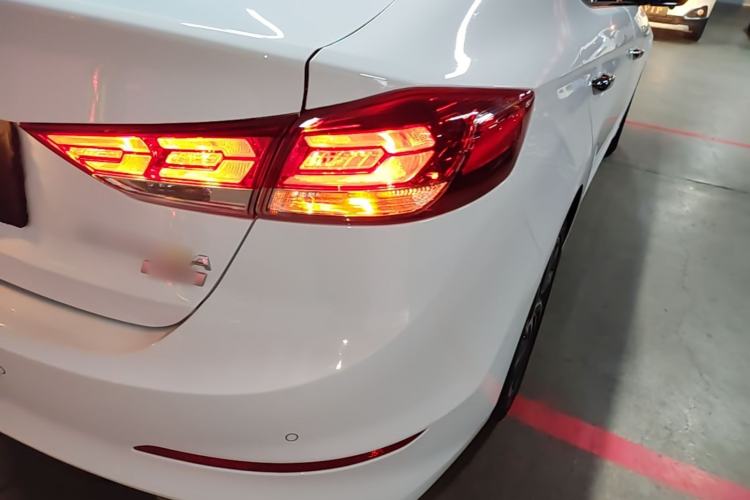 Used Hyundai Elantra (6th Generation / Lingdong) 2020 1.4T Dual-Clutch Xuan Dong · Dynamic Version Right Rear Taillight