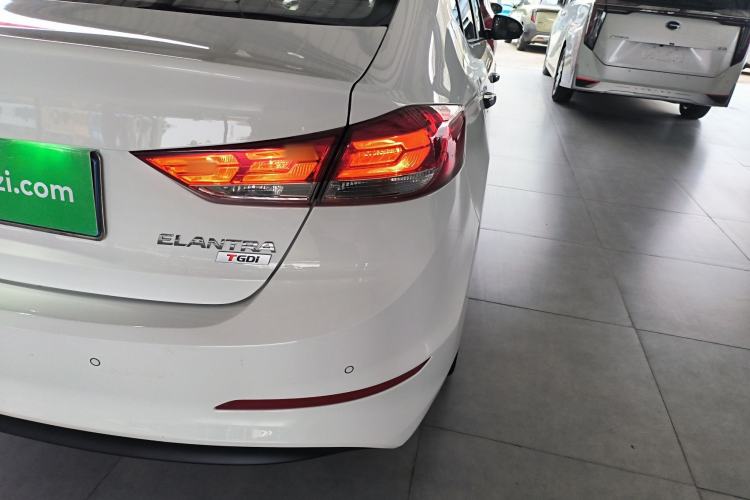 Used Hyundai Elantra (6th Generation / Lingdong) 2020 1.5L CVT Smart & Stylish – Elite Version Right Rear Taillight