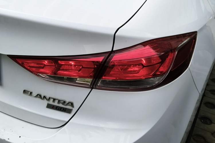 Used Hyundai Elantra (6th Generation / Lingdong) 2020 1.4T Dual-Clutch Xuan Dong · Dynamic Version Right Rear Taillight