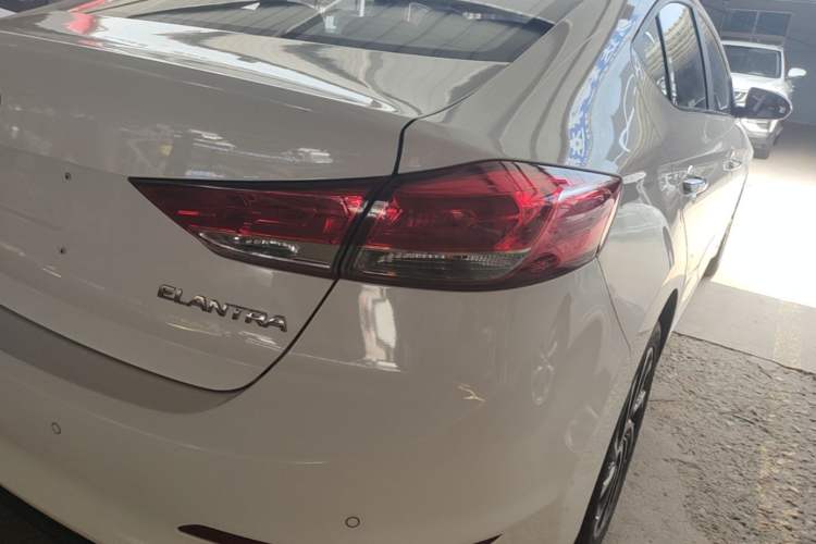 Used Hyundai Elantra (6th Generation / Lingdong) 2020 1.5L CVT Smart & Stylish – Elite Version Right Rear Taillight