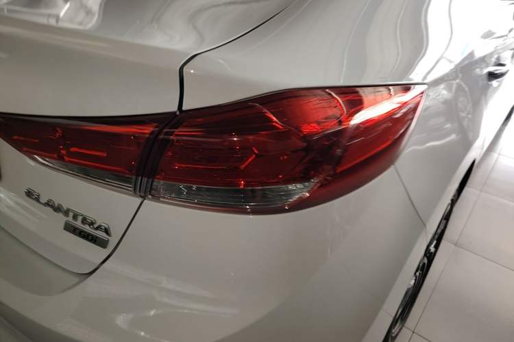 Used Hyundai Elantra (6th Generation / Lingdong) 2020 1.4T Dual-Clutch Xuan Dong · Dynamic Version Right Rear Taillight