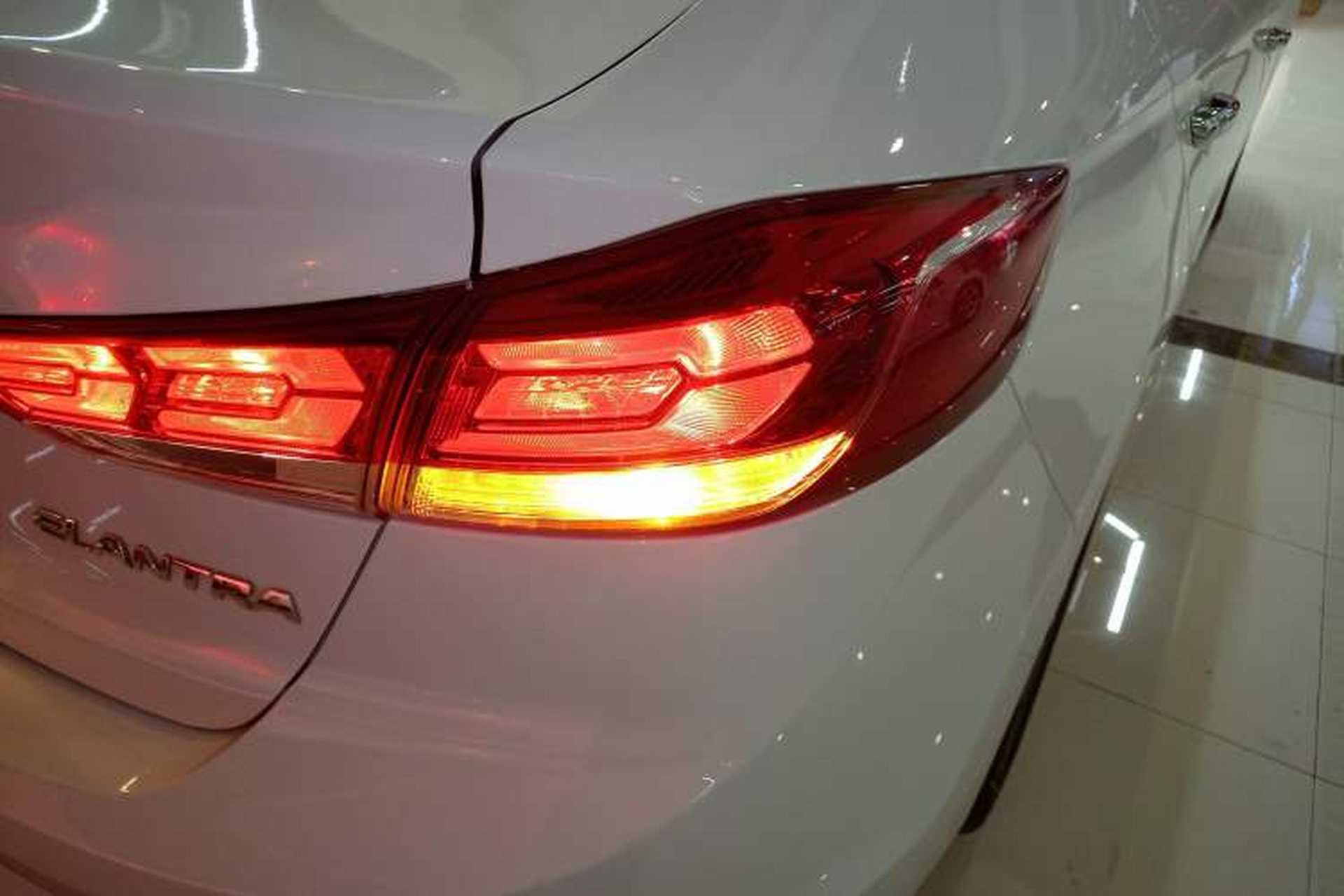 Used Hyundai Elantra (6th Generation / Lingdong) 2020 1.5L CVT Smart & Stylish – Elite Version Right Rear Taillight