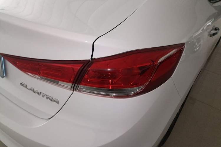 Used Hyundai Elantra (6th Generation / Lingdong) 2020 1.5L CVT Smart & Stylish – Elite Version Right Rear Taillight