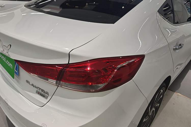 Used Hyundai Elantra (6th Generation / Lingdong) 2020 1.4T Dual-Clutch Xuan Dong · Dynamic Version Right Rear Taillight