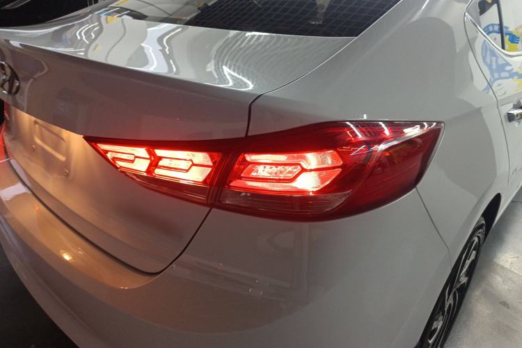 Used Hyundai Elantra (6th Generation / Lingdong) 2020 1.5L CVT Smart & Stylish – Elite Version Right Rear Taillight