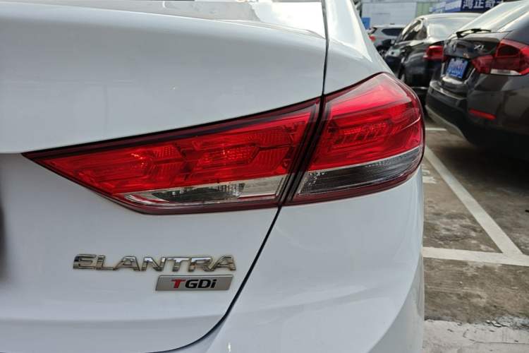 Used Hyundai Elantra (6th Generation / Lingdong) 2020 1.4T Dual-Clutch Xuan Dong · Dynamic Version Right Rear Taillight