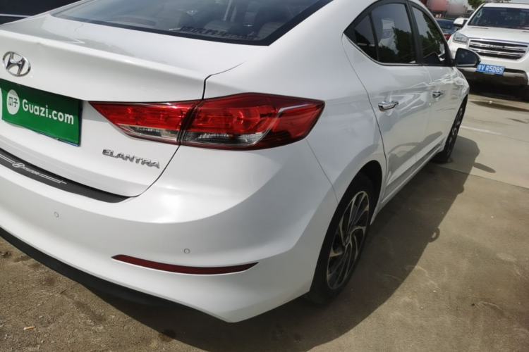 Used Hyundai Elantra (6th Generation / Lingdong) 2020 1.5L CVT Smart & Stylish – Elite Version Right Rear Taillight