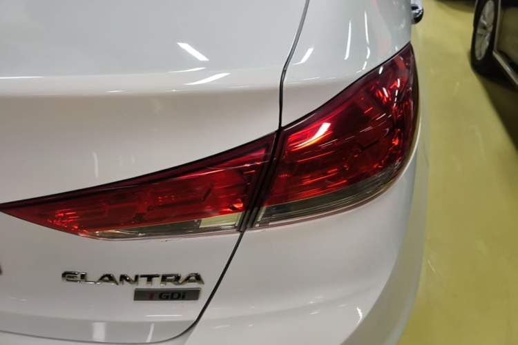 Used Hyundai Elantra (6th Generation / Lingdong) 2020 1.4T Dual-Clutch Xuan Dong · Dynamic Version Right Rear Taillight
