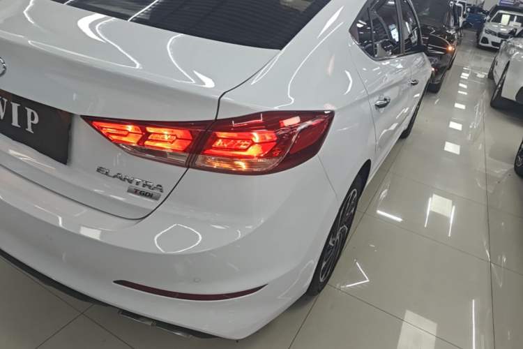 Used Hyundai Elantra (6th Generation / Lingdong) 2020 1.4T Dual-Clutch Xuan Dong · Dynamic Version Right Rear Taillight