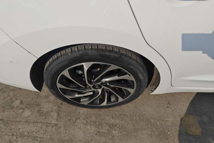 Used Hyundai Elantra (6th Generation / Lingdong) 2020 1.5L CVT Smart & Stylish – Elite Version Right Rear Wheel Hub