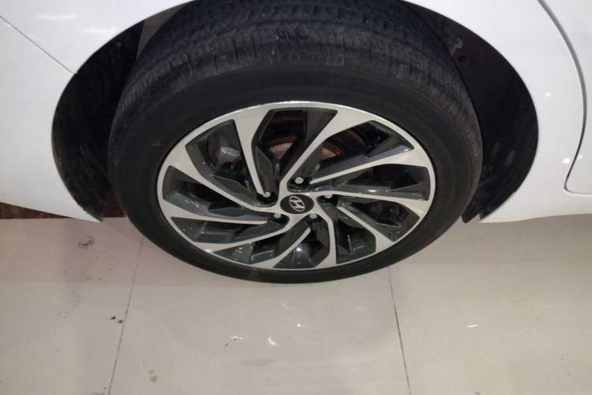 Used Hyundai Elantra (6th Generation / Lingdong) 2020 1.5L CVT Smart & Stylish – Elite Version Right Rear Wheel Hub
