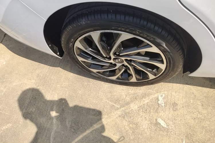 Used Hyundai Elantra (6th Generation / Lingdong) 2020 1.5L CVT Smart & Stylish – Elite Version Right Rear Wheel Hub
