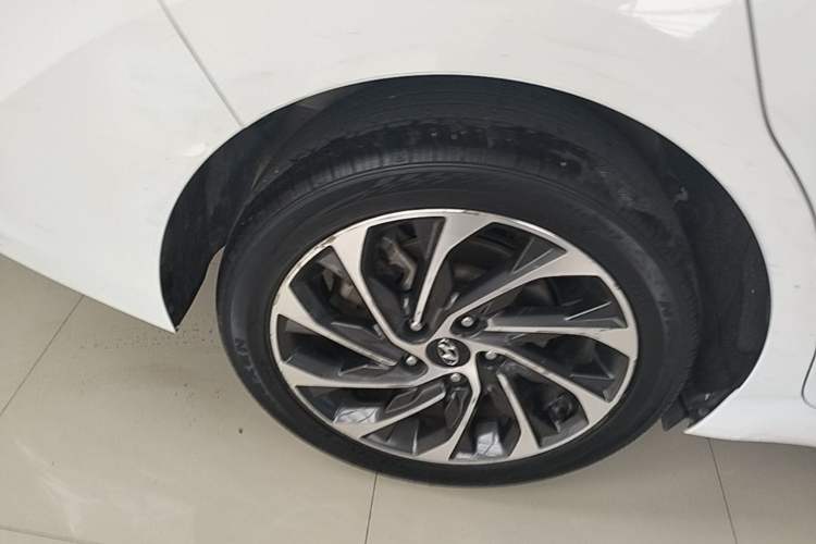 Used Hyundai Elantra (6th Generation / Lingdong) 2020 1.5L CVT Smart & Stylish – Elite Version Right Rear Wheel Hub
