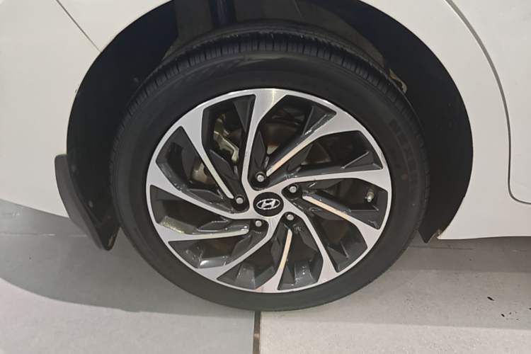 Used Hyundai Elantra (6th Generation / Lingdong) 2020 1.4T Dual-Clutch Xuan Dong · Dynamic Version Right Rear Wheel Hub