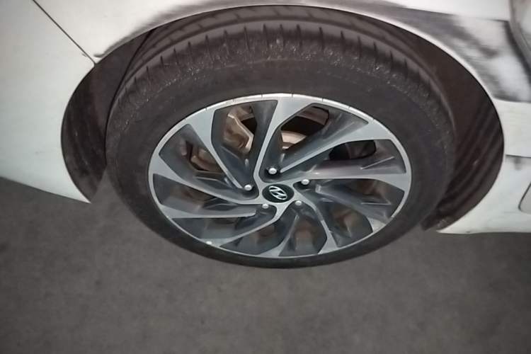 Used Hyundai Elantra (6th Generation / Lingdong) 2020 1.5L CVT Smart & Stylish – Elite Version Right Rear Wheel Hub
