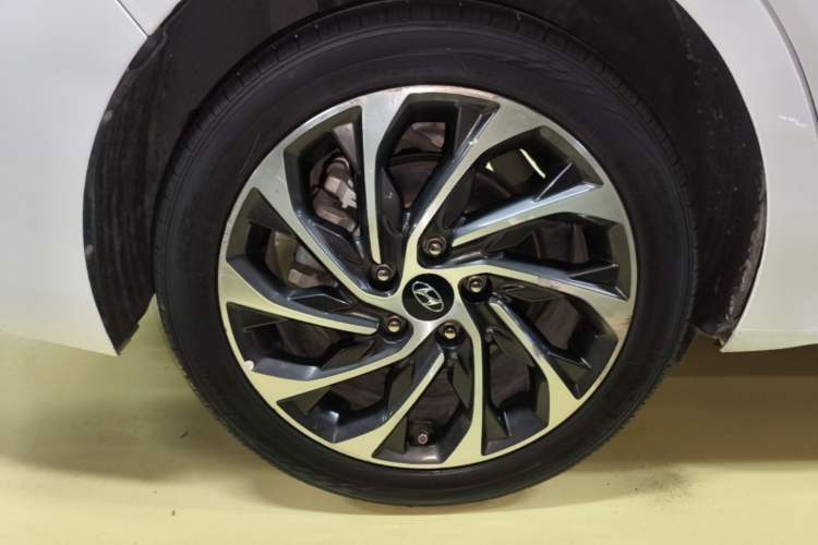 Used Hyundai Elantra (6th Generation / Lingdong) 2020 1.4T Dual-Clutch Xuan Dong · Dynamic Version Right Rear Wheel Hub