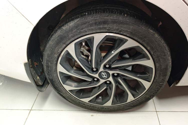 Used Hyundai Elantra (6th Generation / Lingdong) 2020 1.4T Dual-Clutch Xuan Dong · Dynamic Version Right Rear Wheel Hub