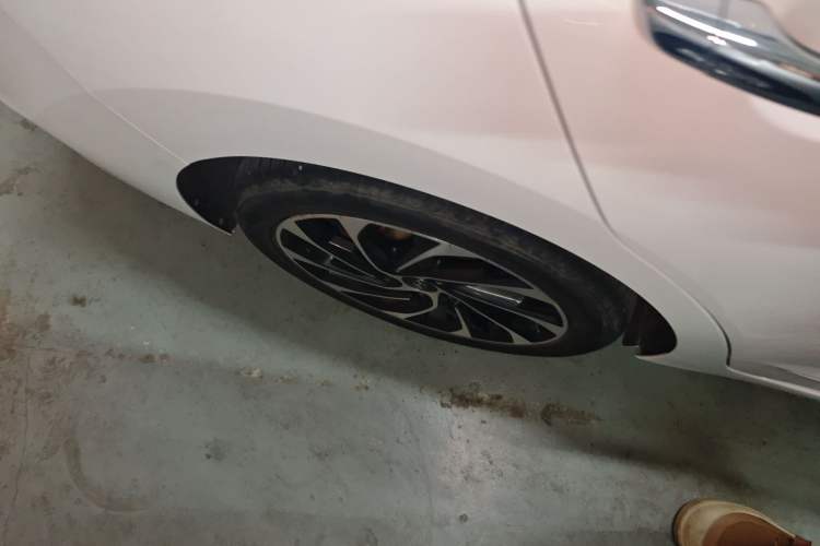 Used Hyundai Elantra (6th Generation / Lingdong) 2020 1.5L CVT Smart & Stylish – Elite Version Right Rear Wheel Hub