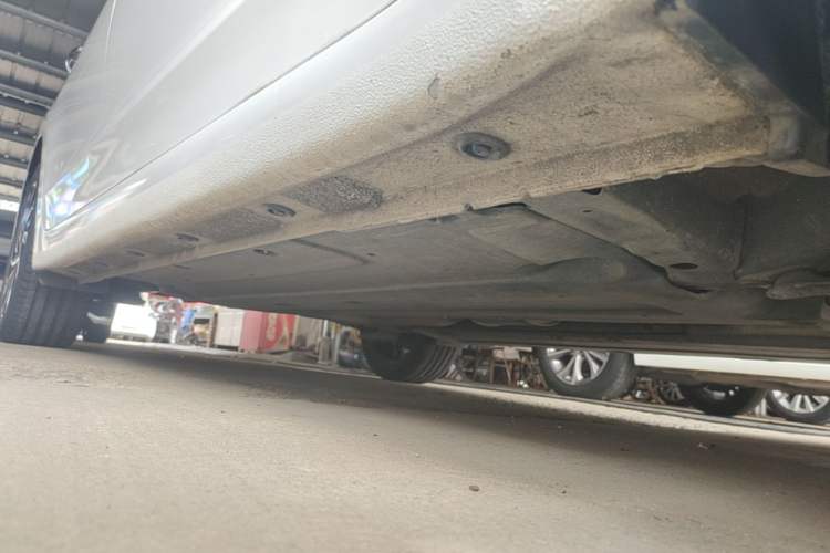 Used Hyundai Elantra (6th Generation / Lingdong) 2020 1.5L CVT Smart & Stylish – Elite Version Right Side Sill