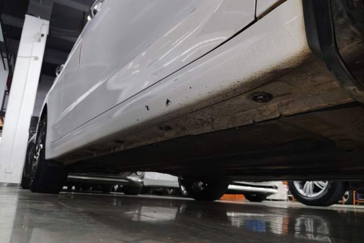 Used Hyundai Elantra (6th Generation / Lingdong) 2020 1.5L CVT Smart & Stylish – Elite Version Right Side Sill