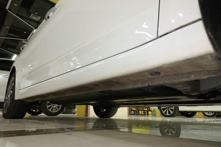 Used Hyundai Elantra (6th Generation / Lingdong) 2020 1.5L CVT Smart & Stylish – Elite Version Right Side Sill