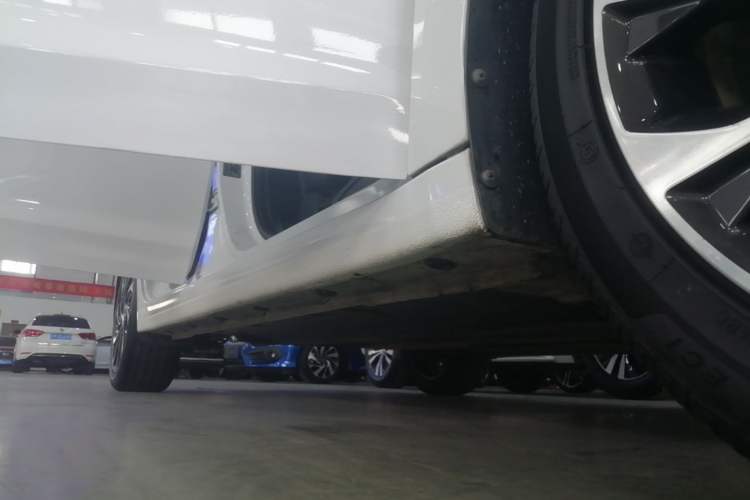 Used Hyundai Elantra (6th Generation / Lingdong) 2020 1.5L CVT Smart & Stylish – Elite Version Right Side Sill