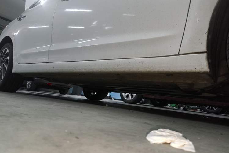 Used Hyundai Elantra (6th Generation / Lingdong) 2020 1.5L CVT Smart & Stylish – Elite Version Right Side Sill