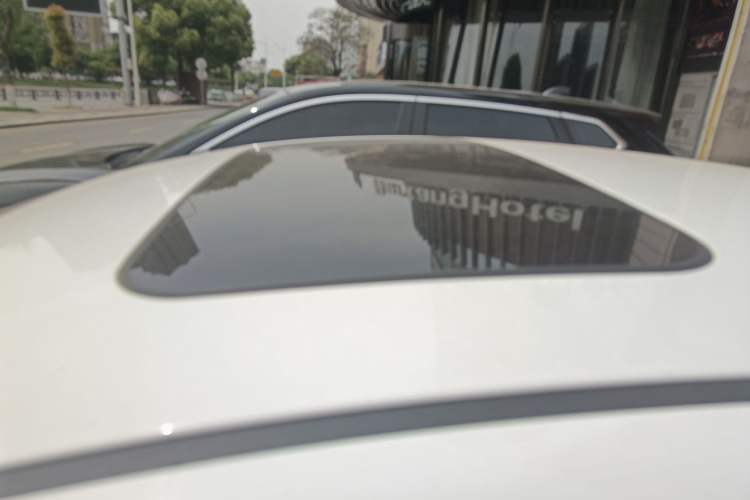 Used Hyundai Elantra (6th Generation / Lingdong) 2020 1.5L CVT Smart & Stylish – Elite Version Roof