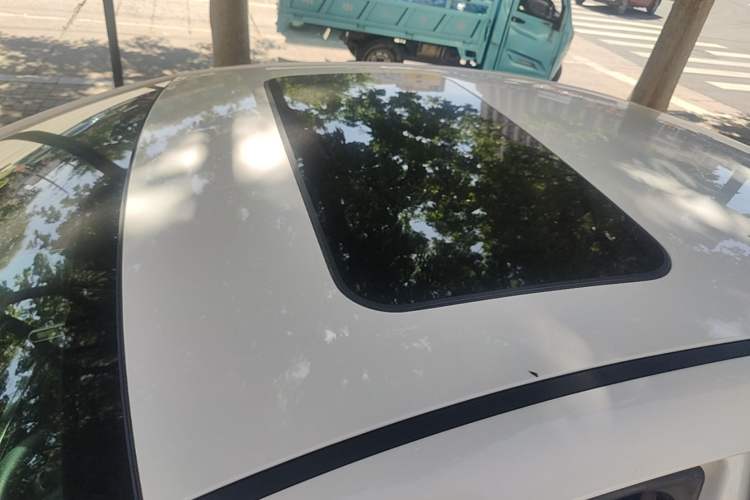 Used Hyundai Elantra (6th Generation / Lingdong) 2020 1.5L CVT Smart & Stylish – Elite Version Roof