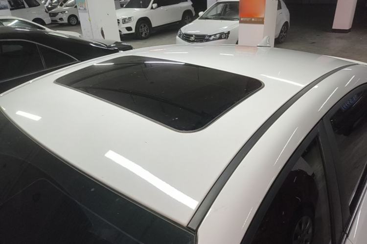 Used Hyundai Elantra (6th Generation / Lingdong) 2020 1.5L CVT Smart & Stylish – Elite Version Roof
