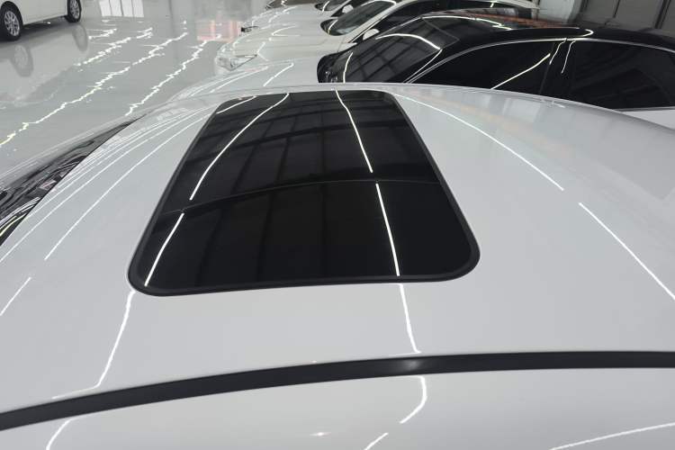 Used Hyundai Elantra (6th Generation / Lingdong) 2020 1.5L CVT Smart & Stylish – Elite Version Roof